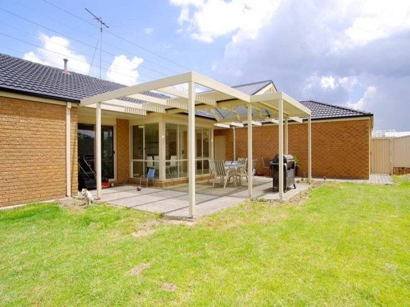 7 McLaren Court, Waurn Ponds VIC 3216