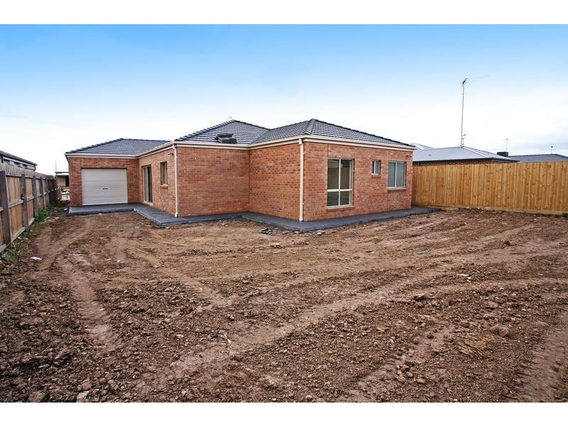15 Alan Street, Grovedale VIC 3216