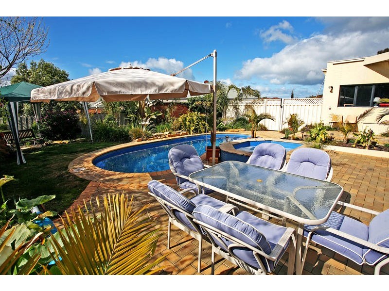 12 Villawood Court, Highton VIC 3216