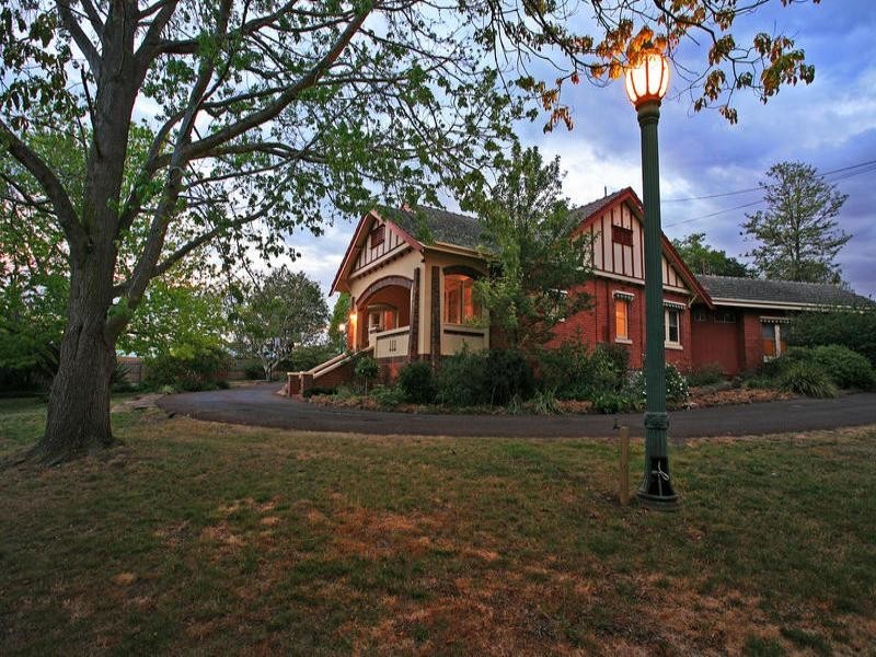 47 South Valley Road, Highton VIC 3216