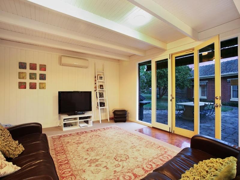 47 South Valley Road, Highton VIC 3216