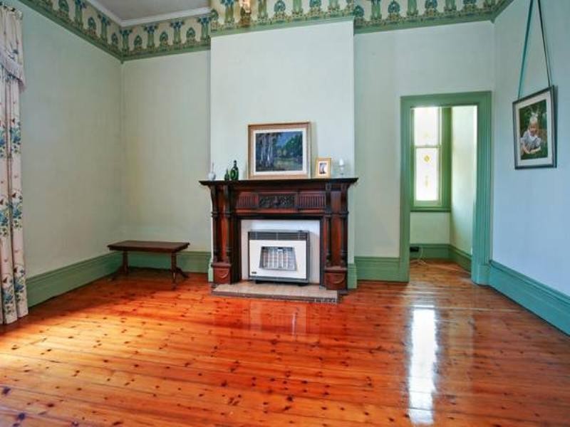 77 Prospect Road, Newtown VIC 3220