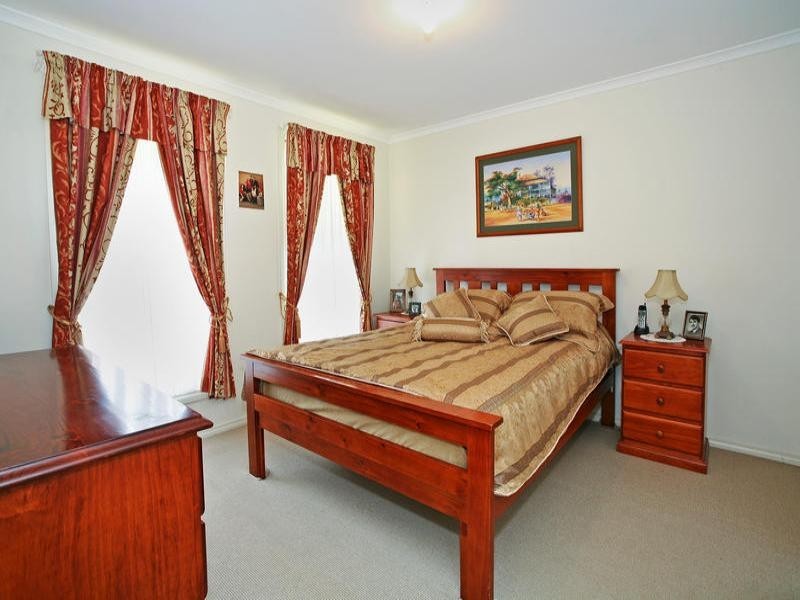 72 Rossack Drive, Waurn Ponds VIC 3216