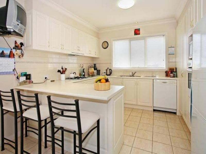32 Parkwood Drive, Highton VIC 3216