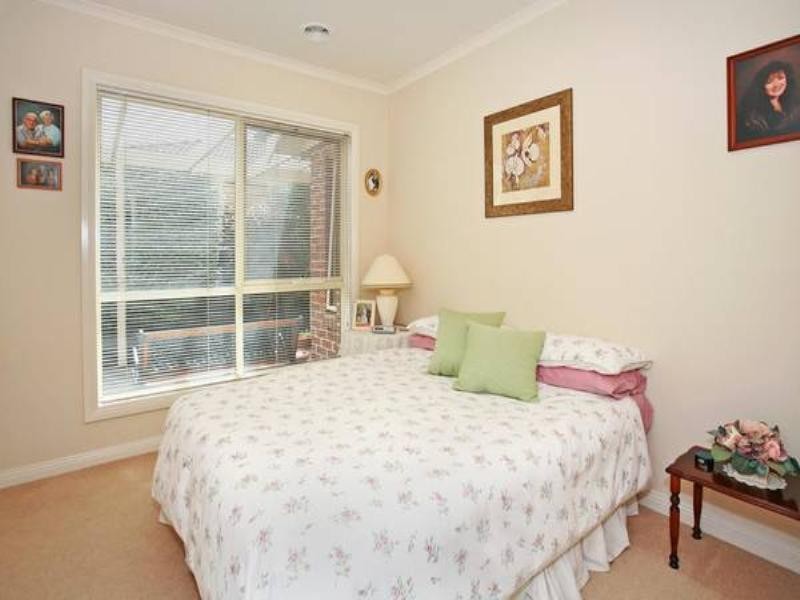32 Parkwood Drive, Highton VIC 3216