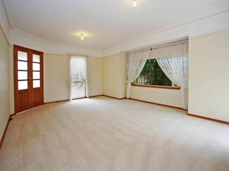 42 Augustine Drive, Highton VIC 3216