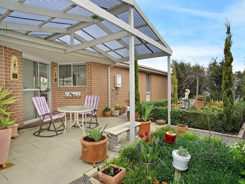 10-12 Brentwood Way, Waurn Ponds VIC 3216