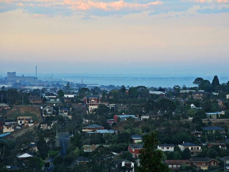 48 Culzean Crescent, Highton VIC 3216