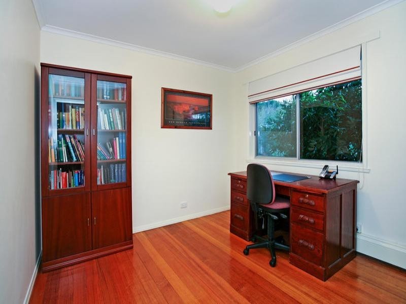 48 Culzean Crescent, Highton VIC 3216