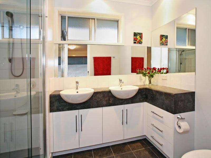 48 Culzean Crescent, Highton VIC 3216