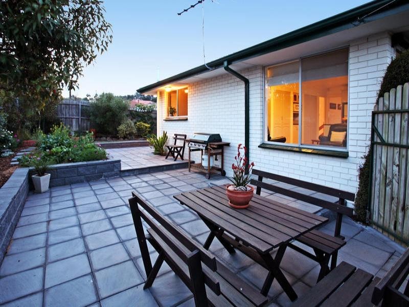 48 Culzean Crescent, Highton VIC 3216