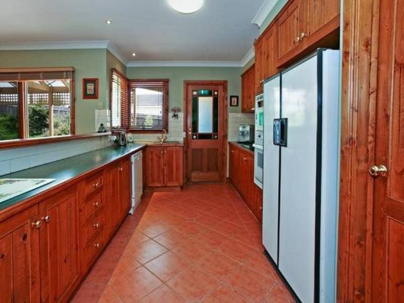 21 Highett Road, Highton VIC 3216