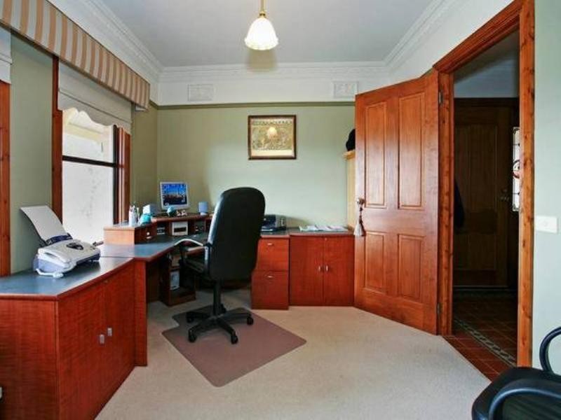 21 Highett Road, Highton VIC 3216