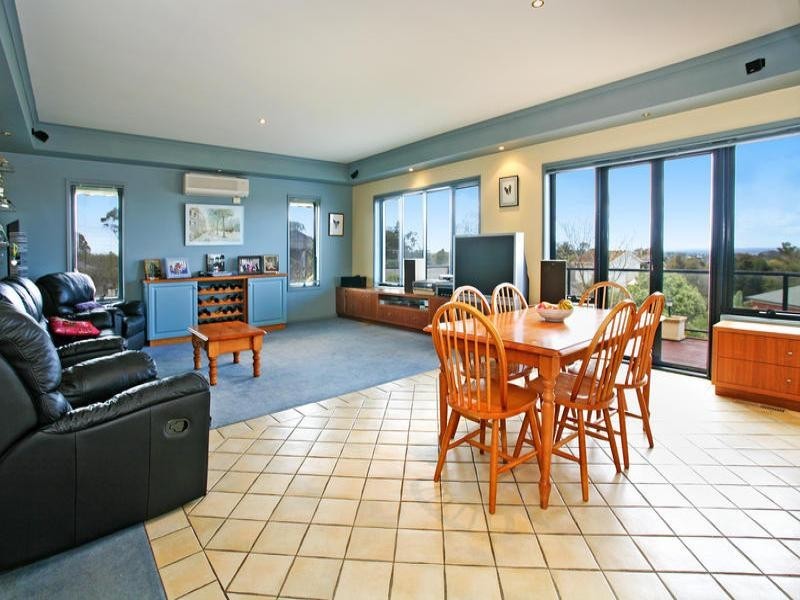 12 Villawood Court, Highton VIC 3216