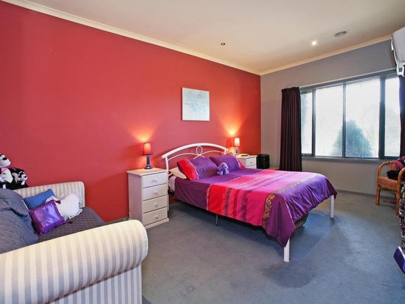 12 Villawood Court, Highton VIC 3216