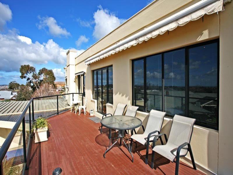 12 Villawood Court, Highton VIC 3216