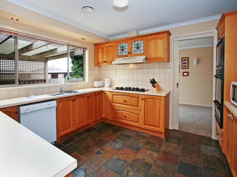 9 Camira Court, Grovedale VIC 3216