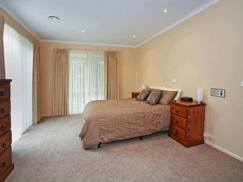 9 Camira Court, Grovedale VIC 3216