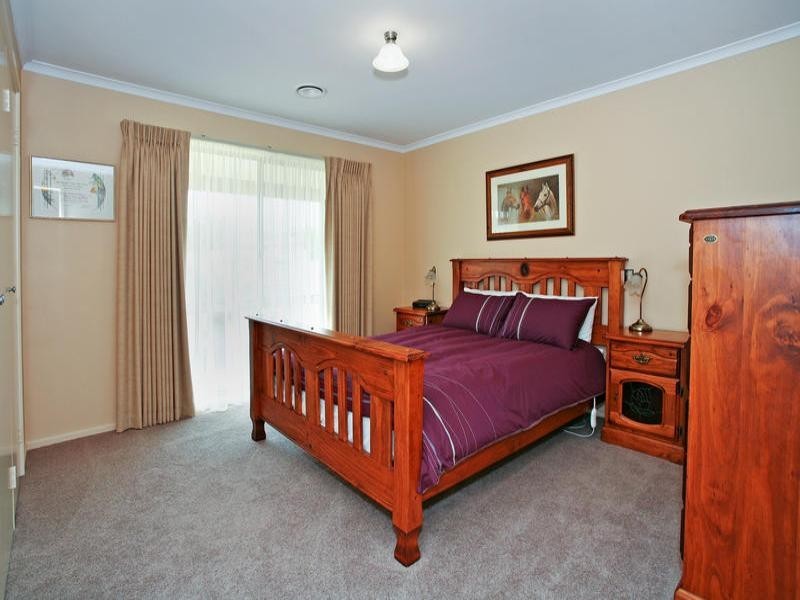 9 Camira Court, Grovedale VIC 3216