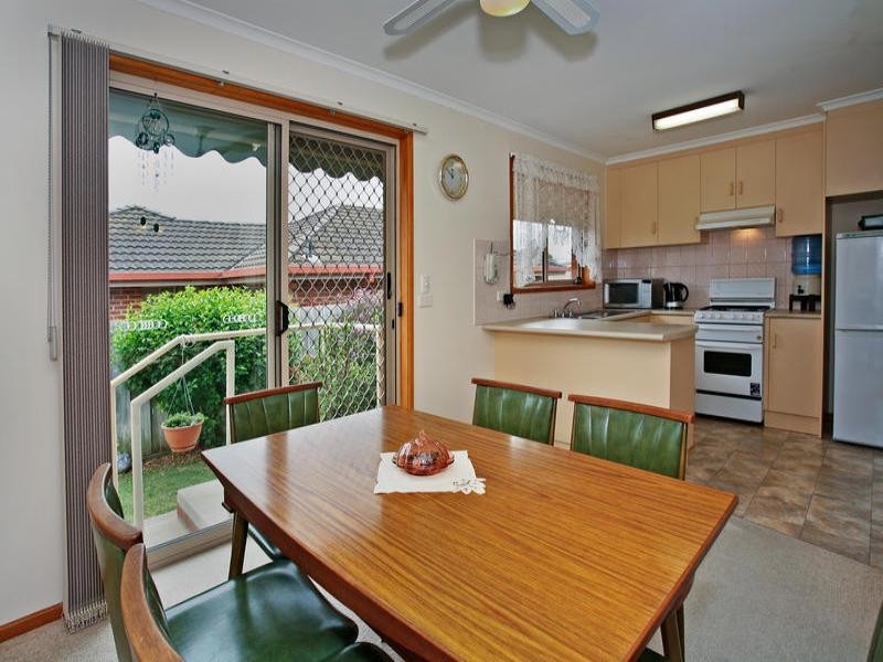 1/8 Corang Avenue, Grovedale VIC 3216