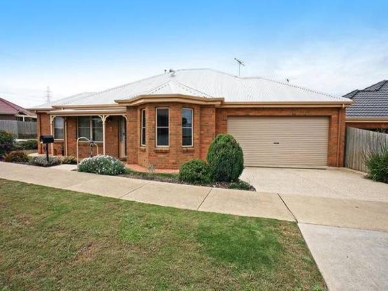 1 Cedarville Close, Highton VIC 3216