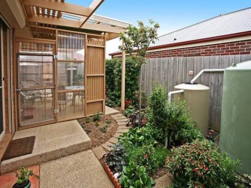1 Cedarville Close, Highton VIC 3216