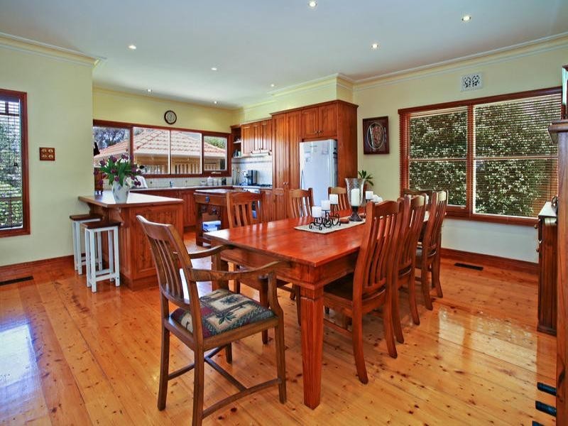 277 Autumn Street, Manifold Heights VIC 3218