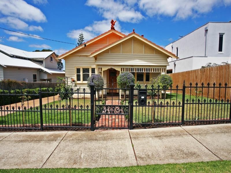 277 Autumn Street, Manifold Heights VIC 3218