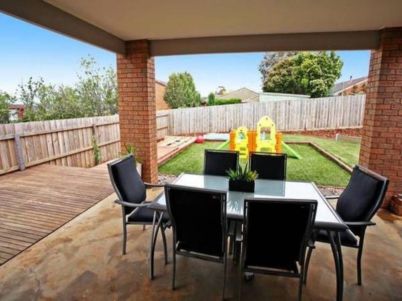 80 Pethajohn Parade, Grovedale VIC 3216