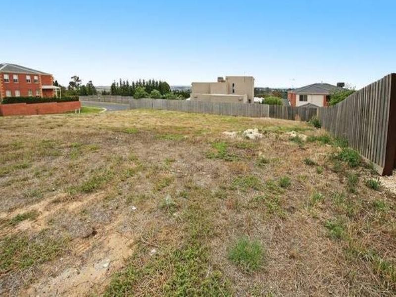 1 Bilby Lane, Highton VIC 3216