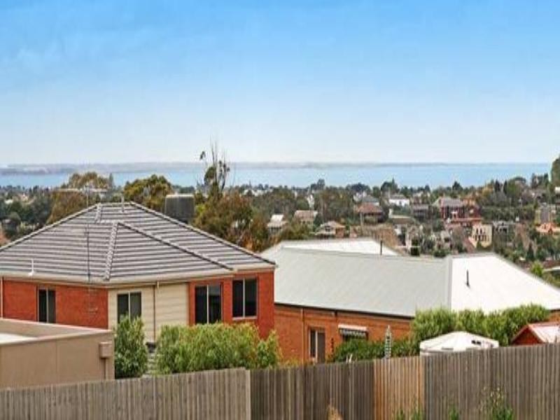 1 Bilby Lane, Highton VIC 3216
