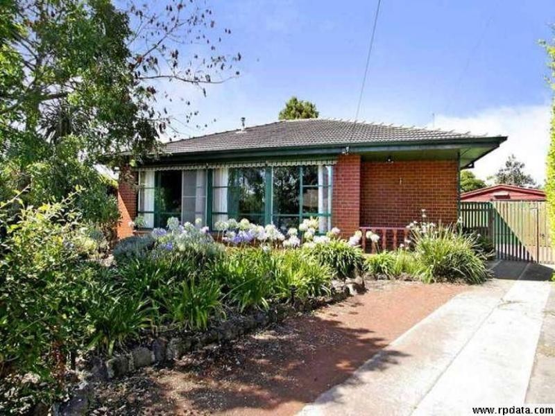 17 Mercury Crescent, Newcomb VIC 3219