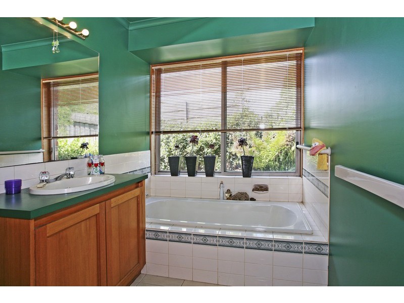 39 James Cook Drive, Wandana Heights VIC 3216