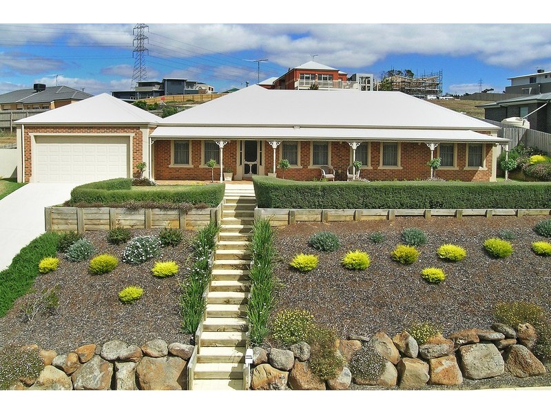126-128 Wandana Drive, Wandana Heights VIC 3216