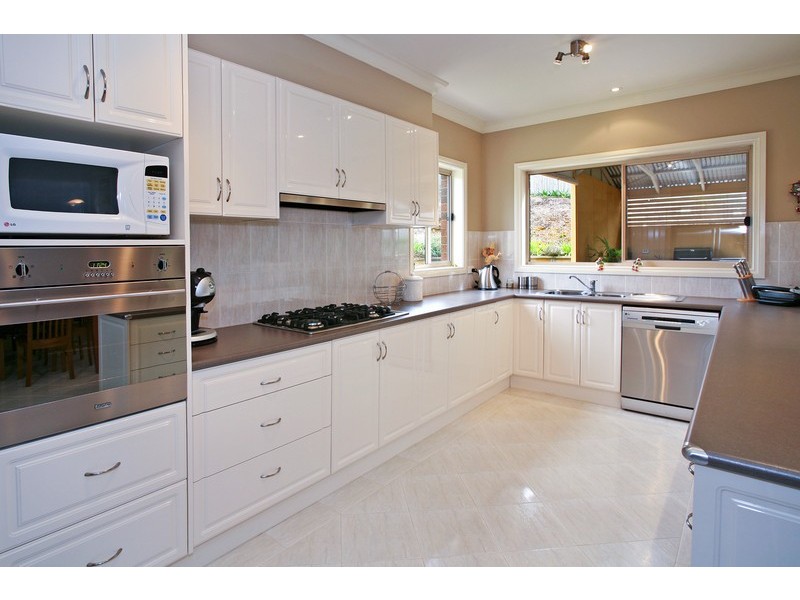 126-128 Wandana Drive, Wandana Heights VIC 3216