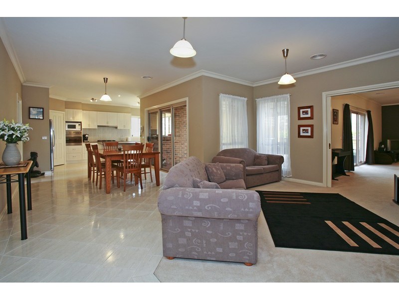 126-128 Wandana Drive, Wandana Heights VIC 3216