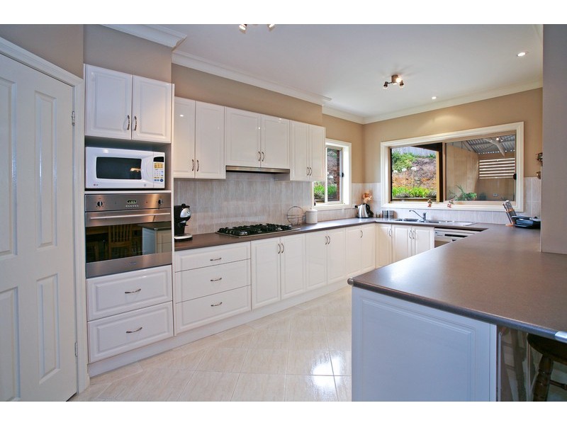 126-128 Wandana Drive, Wandana Heights VIC 3216