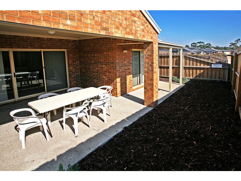16 Thwaites Close, Highton VIC 3216