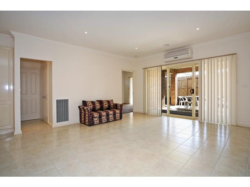 16 Thwaites Close, Highton VIC 3216