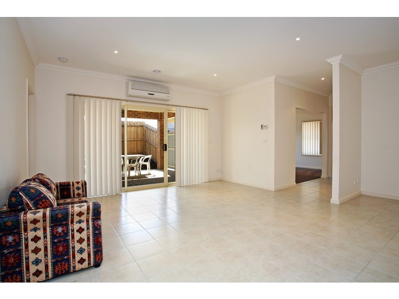 16 Thwaites Close, Highton VIC 3216