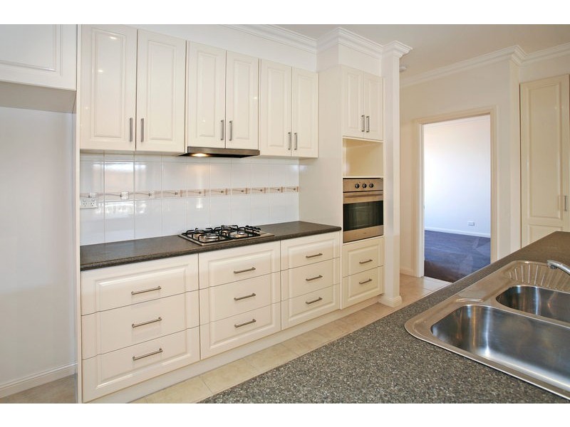 16 Thwaites Close, Highton VIC 3216