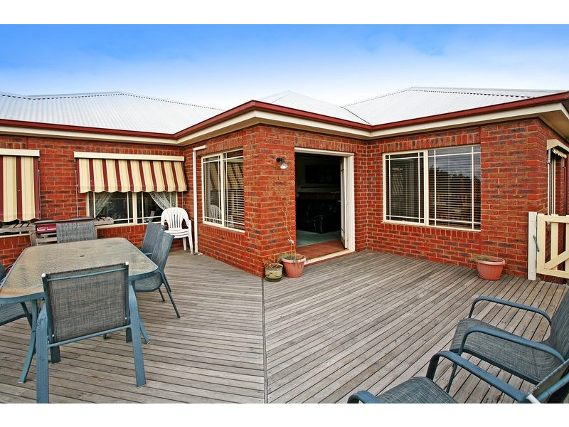 12 Monterey Drive, Waurn Ponds VIC 3216