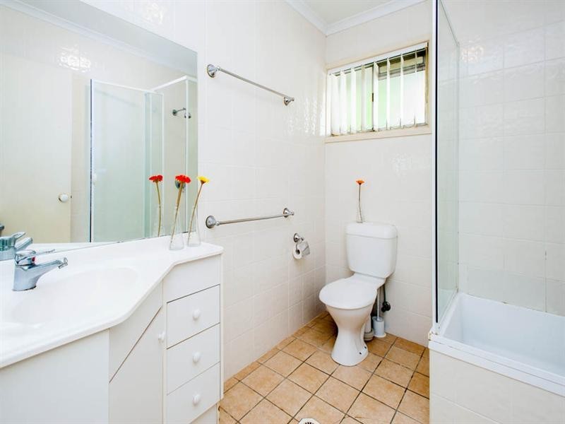 3/27 Denman Street, Greenslopes QLD 4120