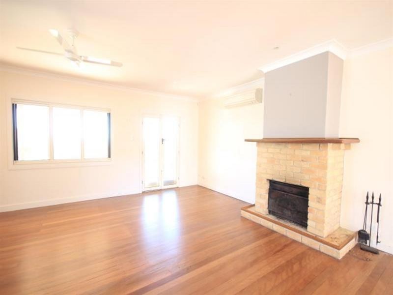 101 Brodie Street, Holland Park QLD 4121