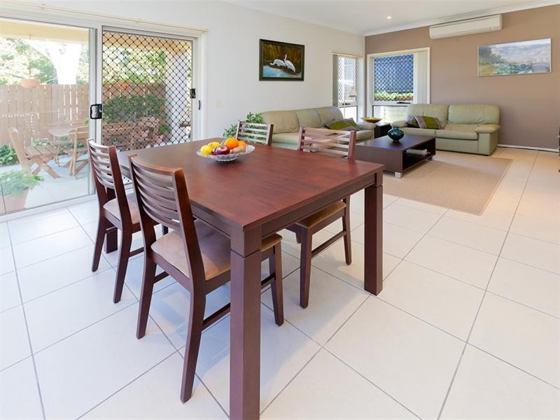 134 Tristania Way, Mount Gravatt East QLD 4122