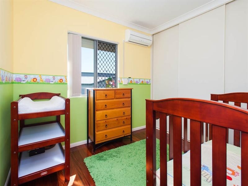 1 Driver Street, Holland Park West QLD 4121