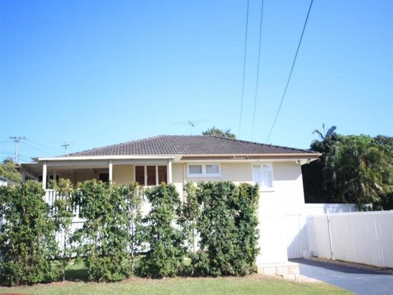 8 Casmaria Street, Mansfield QLD 4122