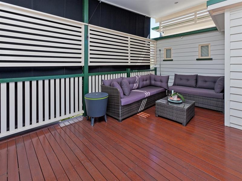 51 Burlington Street, Holland Park QLD 4121