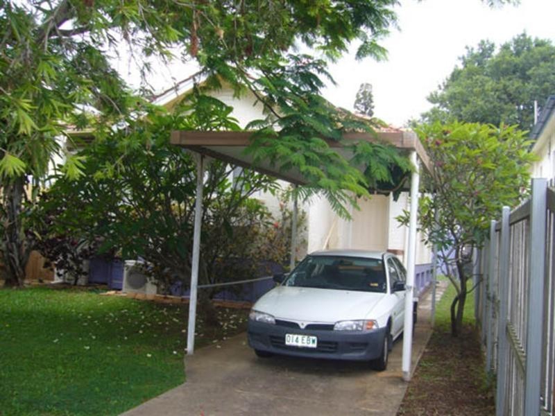 34 Crump Street, Holland Park West QLD 4121