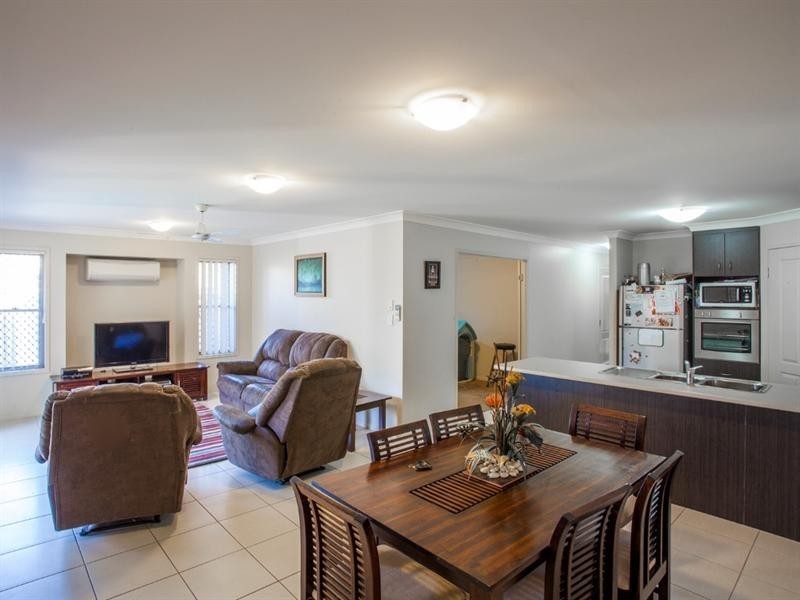 89 Cardena Drive, Augustine Heights QLD 4300